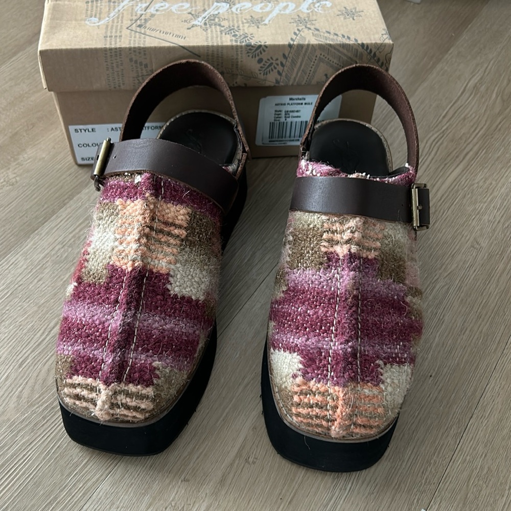 FREE PEOPLE ASTRID PLATFORM MULE SHOES SIZE 8 MSRP $158.00 BRAND NEW